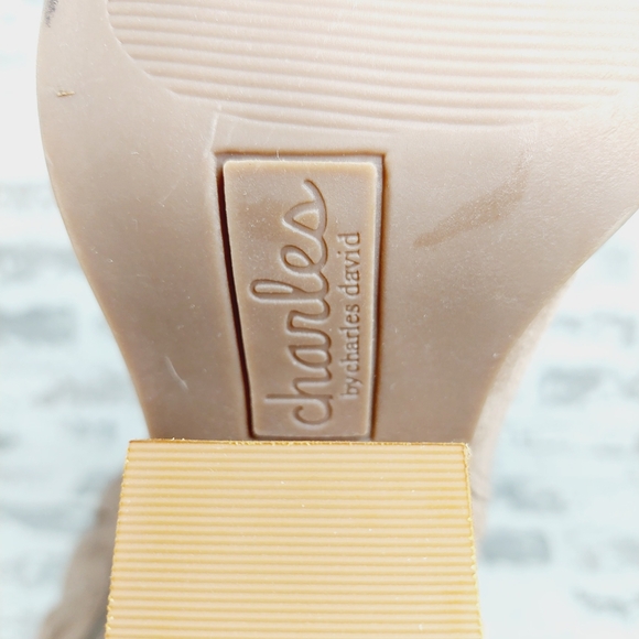 NEW Charles By Charles David In Caramelized Leather Block Heeled Boots A170 - Picture 9 of 11